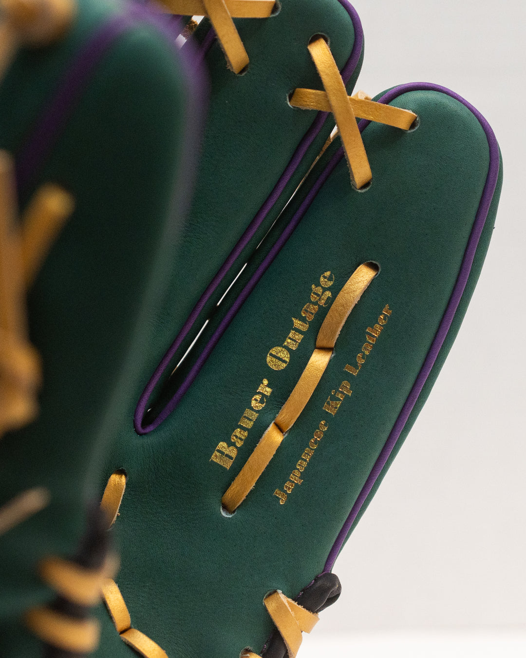 Bauer Outage "Deceiver" Limited Glove