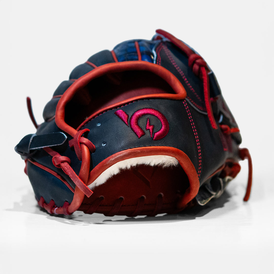 Bauer Outage "Leviathan" Limited Glove