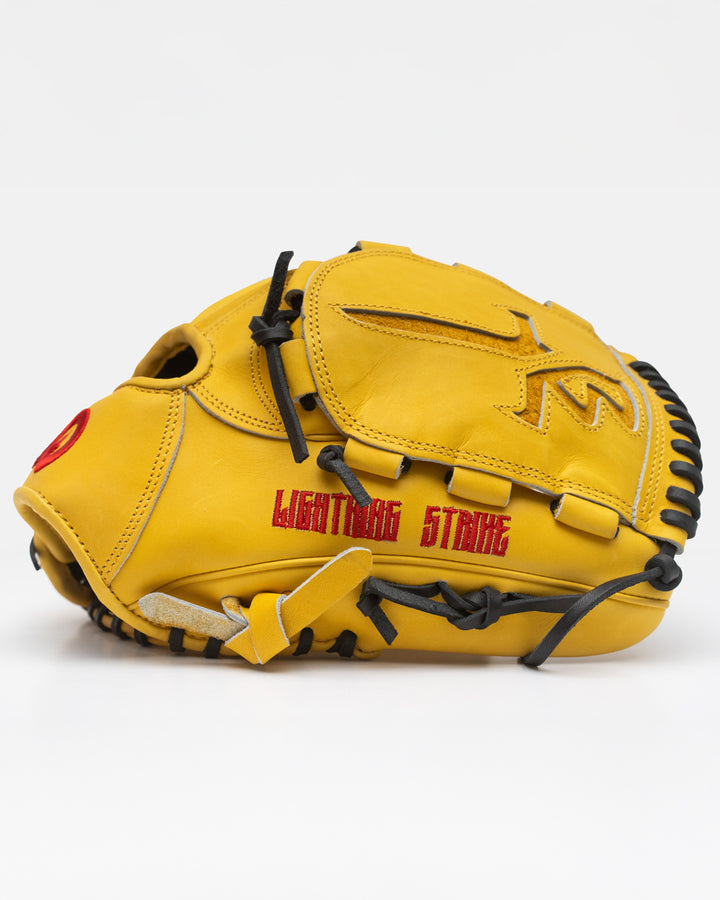 *SOLD OUT* Bauer Outage "Bolt" Limited Glove