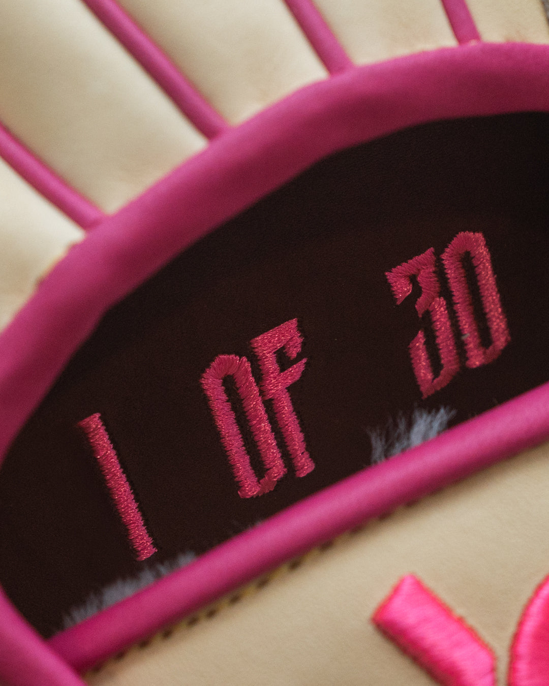 Bauer Outage "Blossom" Limited Glove