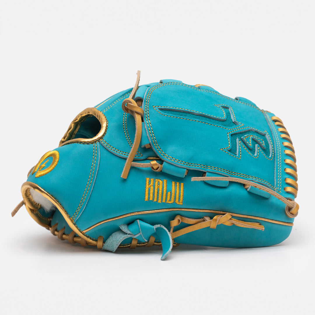*SOLD OUT* Bauer Outage "Kaiju" Limited Glove