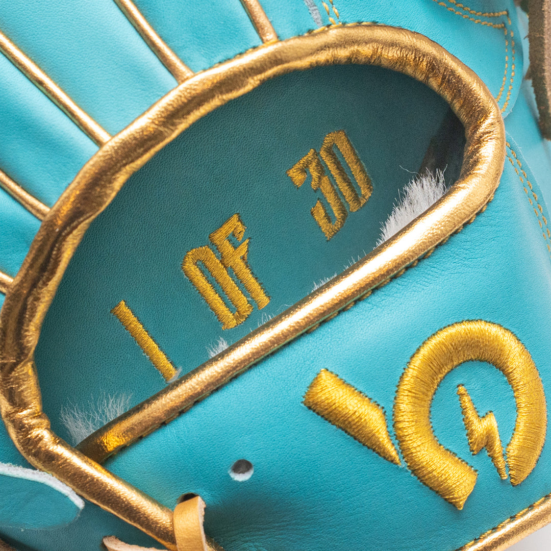 *SOLD OUT* Bauer Outage "Kaiju" Limited Glove