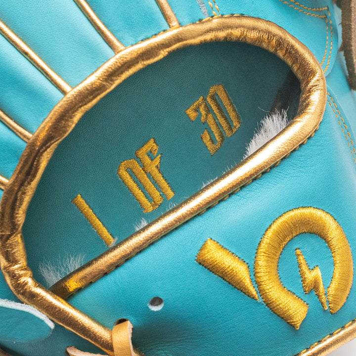 *SOLD OUT* Bauer Outage "Kaiju" Limited Glove