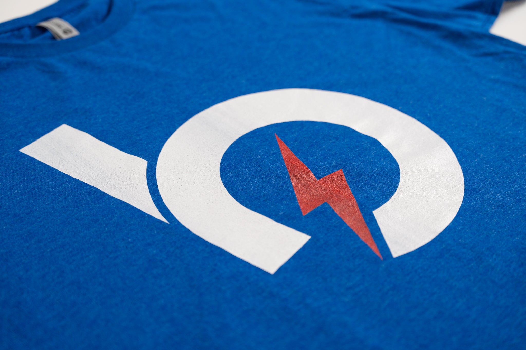 Bauer Outage - Logo Tee – Momentum